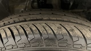 Used 2015 honda Jazz V Petrol Manual tyres RIGHT FRONT TYRE TREAD VIEW