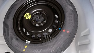 Used 2023 maruti-suzuki Baleno Zeta AMT Petrol Petrol Automatic tyres SPARE TYRE VIEW
