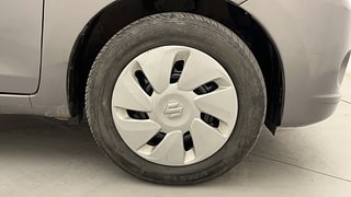 Used 2014 Maruti Suzuki Celerio VXI AMT Petrol Automatic tyres RIGHT FRONT TYRE RIM VIEW