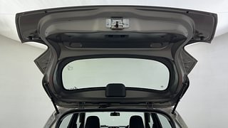 Used 2016 Renault Kwid [2015-2019] RXT Petrol Manual interior DICKY DOOR OPEN VIEW