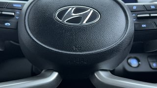 Used 2021 Hyundai Venue [2019-2022] SX Plus 1.0 Turbo DCT Petrol Automatic top_features Airbags
