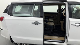 Used 2020 Kia Carnival Limousine Diesel Automatic interior RIGHT REAR DOOR OPEN VIEW
