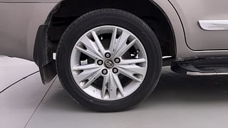 Used 2018 Toyota Innova Crysta [2016-2020] 2.4 Z 7STR Diesel Manual tyres RIGHT REAR TYRE RIM VIEW