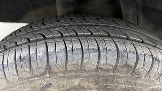Used 2016 Renault Kwid [2015-2019] RXT Petrol Manual tyres RIGHT REAR TYRE TREAD VIEW