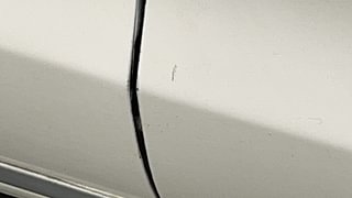 Used 2020 Kia Carnival Limousine Diesel Automatic dents MINOR SCRATCH