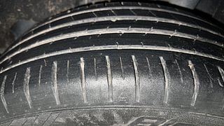 Used 2021 Maruti Suzuki Baleno [2019-2022] Zeta Petrol Petrol Manual tyres LEFT REAR TYRE TREAD VIEW