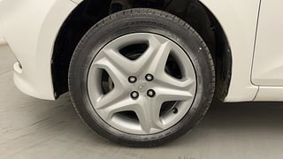 Used 2017 Hyundai Elite i20 [2014-2018] Asta 1.2 Petrol Manual tyres LEFT FRONT TYRE RIM VIEW