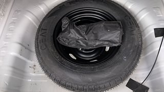 Used 2018 Renault Kwid [2015-2019] RXT Petrol Manual tyres SPARE TYRE VIEW