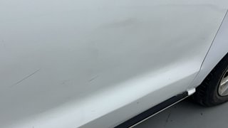 Used 2016 Volkswagen Ameo [2016-2017] Highline 1.5L AT (D) Diesel Automatic dents MINOR SCRATCH