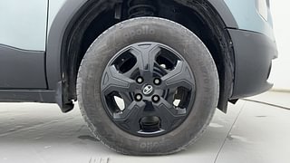 Used 2022 Tata Punch Accomplished MT Petrol Manual tyres RIGHT FRONT TYRE RIM VIEW