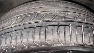 Used 2018 Toyota Innova Crysta [2016-2020] 2.4 Z 7STR Diesel Manual tyres LEFT REAR TYRE TREAD VIEW