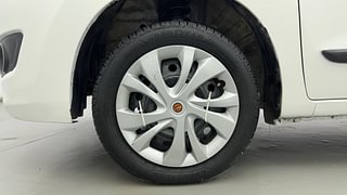 Used 2013 Maruti Suzuki Wagon R 1.0 [2010-2019] VXi Petrol Manual tyres LEFT FRONT TYRE RIM VIEW
