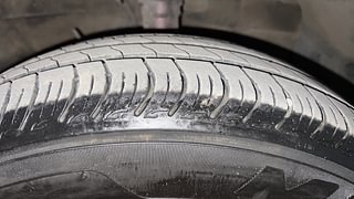 Used 2019 Hyundai New Santro 1.1 Sportz AMT Petrol Automatic tyres RIGHT FRONT TYRE TREAD VIEW