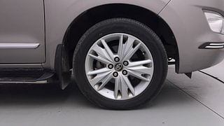 Used 2018 Toyota Innova Crysta [2016-2020] 2.4 Z 7STR Diesel Manual tyres RIGHT FRONT TYRE RIM VIEW