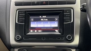 Used 2016 Volkswagen Polo [2015-2019] Highline1.2L (P) Petrol Manual top_features Touch screen infotainment system