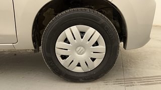 Used 2022 Maruti Suzuki Alto 800 Lxi (O) Petrol Manual tyres RIGHT FRONT TYRE RIM VIEW