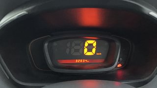 Used 2016 Renault Kwid [2015-2019] RXT Petrol Manual interior CLUSTERMETER VIEW