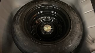 Used 2015 honda Jazz V Petrol Manual tyres SPARE TYRE VIEW