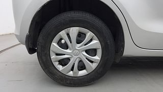 Used 2018 Maruti Suzuki Swift [2017-2021] VXI AMT Petrol Automatic tyres RIGHT REAR TYRE RIM VIEW