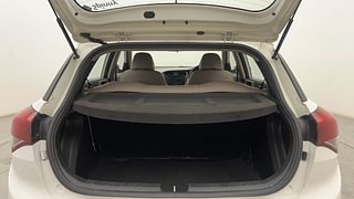 Used 2017 Hyundai Elite i20 [2014-2018] Asta 1.2 Petrol Manual interior DICKY INSIDE VIEW