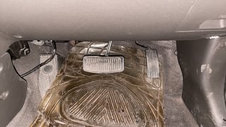 Used 2012 Hyundai i10 [2010-2016] Sportz AT Petrol Petrol Automatic interior PEDALS VIEW