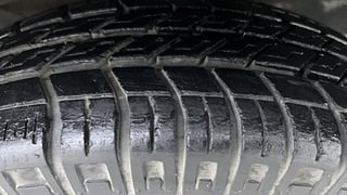 Used 2013 Maruti Suzuki Eeco 7 STR Petrol Manual tyres RIGHT FRONT TYRE TREAD VIEW