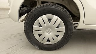 Used 2015 Maruti Suzuki Alto 800 [2012-2016] Vxi Petrol Manual tyres RIGHT REAR TYRE RIM VIEW