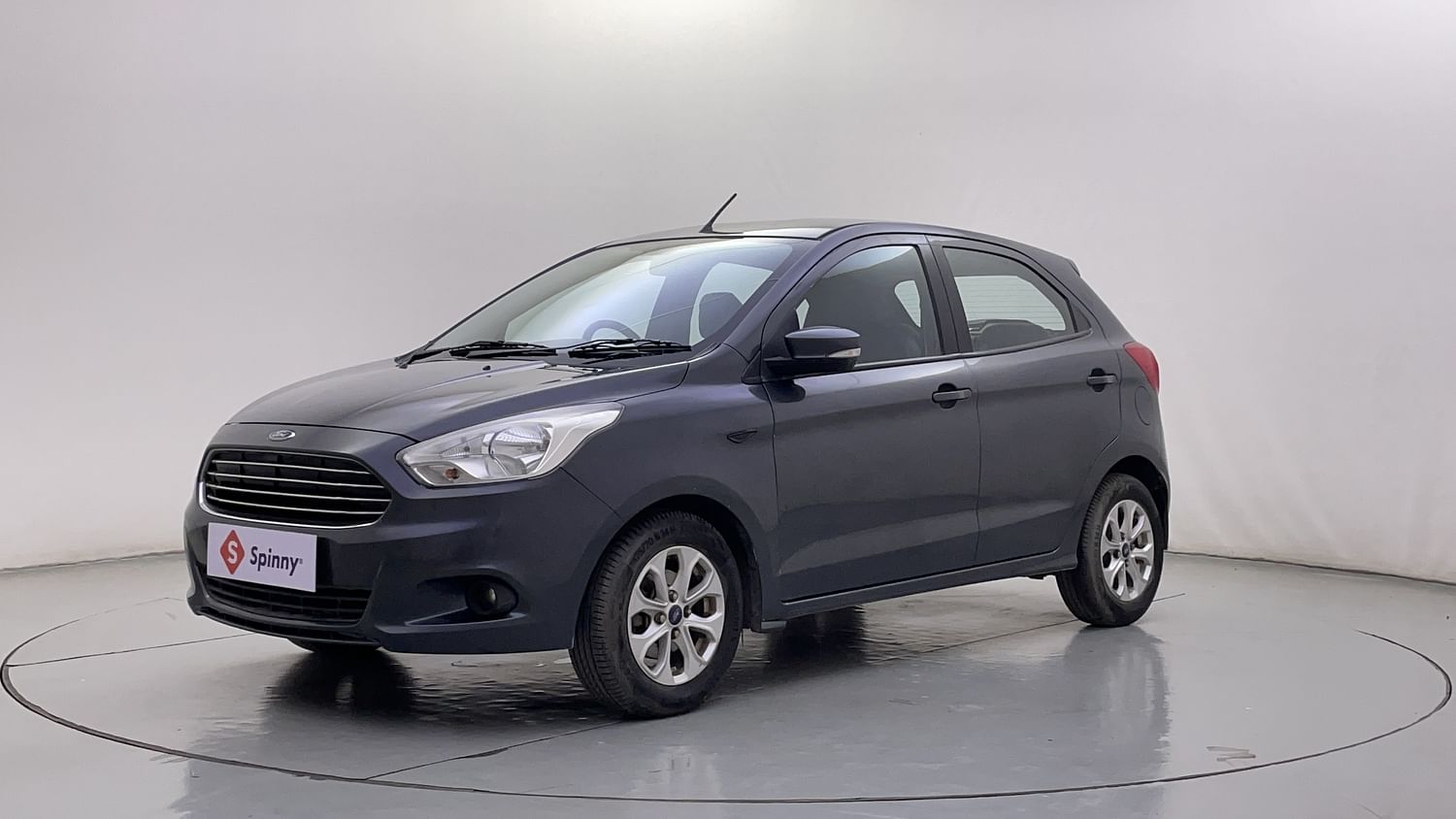 LEFT FRONT CORNER VIEW
