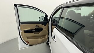 Used 2020 Kia Carnival Limousine Diesel Automatic interior LEFT FRONT DOOR OPEN VIEW