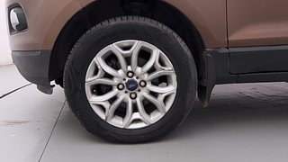 Used 2016 Ford EcoSport [2015-2017] Titanium 1.5L TDCi Diesel Manual tyres LEFT FRONT TYRE RIM VIEW