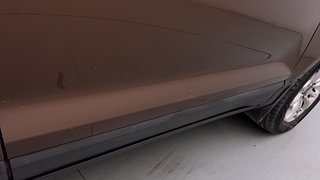 Used 2016 Ford EcoSport [2015-2017] Titanium 1.5L TDCi Diesel Manual dents MINOR SCRATCH