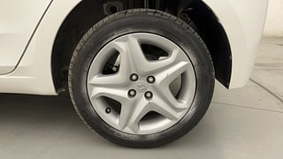 Used 2017 Hyundai Elite i20 [2014-2018] Asta 1.2 Petrol Manual tyres LEFT REAR TYRE RIM VIEW