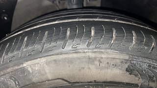Used 2020 Kia Carnival Limousine Diesel Automatic tyres RIGHT FRONT TYRE TREAD VIEW