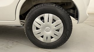 Used 2015 Maruti Suzuki Alto 800 [2012-2016] Vxi Petrol Manual tyres LEFT REAR TYRE RIM VIEW