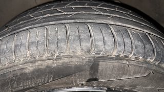 Used 2021 Hyundai Venue [2019-2022] SX Plus 1.0 Turbo DCT Petrol Automatic tyres LEFT FRONT TYRE TREAD VIEW