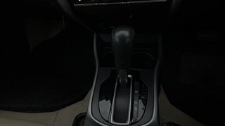 Used 2018 Honda City [2017-2020] ZX CVT Petrol Automatic interior GEAR  KNOB VIEW