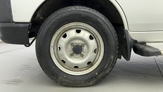 Used 2013 Maruti Suzuki Eeco 7 STR Petrol Manual tyres LEFT FRONT TYRE RIM VIEW