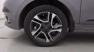 Used 2019 Tata Tiago [2018-2020] XZA+ AMT Petrol Automatic tyres LEFT FRONT TYRE RIM VIEW