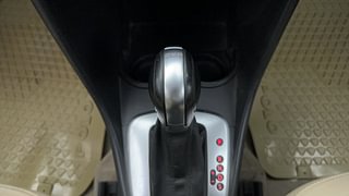 Used 2016 Volkswagen Ameo [2016-2017] Highline 1.5L AT (D) Diesel Automatic interior GEAR  KNOB VIEW