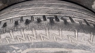 Used 2015 Honda City [2014-2017] VX (O) MT Petrol Manual tyres RIGHT REAR TYRE TREAD VIEW