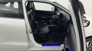 Used 2021 Maruti Suzuki Baleno [2019-2022] Zeta Petrol Petrol Manual interior RIGHT SIDE FRONT DOOR CABIN VIEW