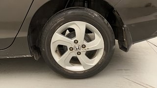 Used 2015 Honda City [2014-2017] VX CVT Petrol Automatic tyres LEFT REAR TYRE RIM VIEW