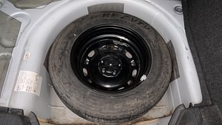 Used 2016 Volkswagen Ameo [2016-2017] Highline 1.5L AT (D) Diesel Automatic tyres SPARE TYRE VIEW