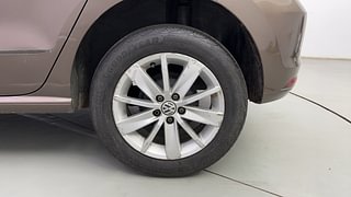 Used 2016 Volkswagen Polo [2015-2019] Highline1.2L (P) Petrol Manual tyres LEFT REAR TYRE RIM VIEW