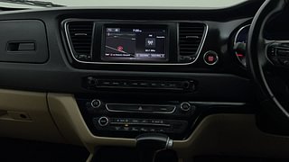 Used 2020 Kia Carnival Limousine Diesel Automatic interior MUSIC SYSTEM & AC CONTROL VIEW