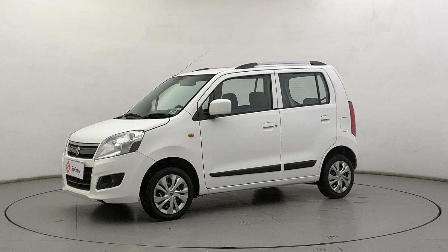 LEFT FRONT CORNER VIEW