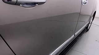 Used 2018 Toyota Innova Crysta [2016-2020] 2.4 Z 7STR Diesel Manual dents MINOR DENT