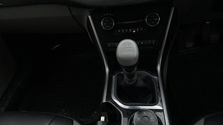 Used 2017 Tata Nexon [2017-2020] XZ Plus Dual Tone Roof Diesel Diesel Manual interior GEAR  KNOB VIEW