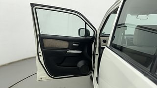 Used 2013 Maruti Suzuki Wagon R 1.0 [2010-2019] VXi Petrol Manual interior LEFT FRONT DOOR OPEN VIEW