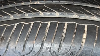 Used 2016 Volkswagen Polo [2015-2019] Highline1.2L (P) Petrol Manual tyres LEFT FRONT TYRE TREAD VIEW